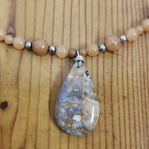 19" stone necklace. Stone teardrop. W/ bracelet